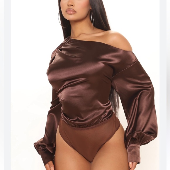 Fashion Nova Tops - NWT Fashion Nova High Status Satin Brown Long Sleeve Bodysuit